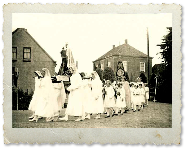 Grote en kleine processies